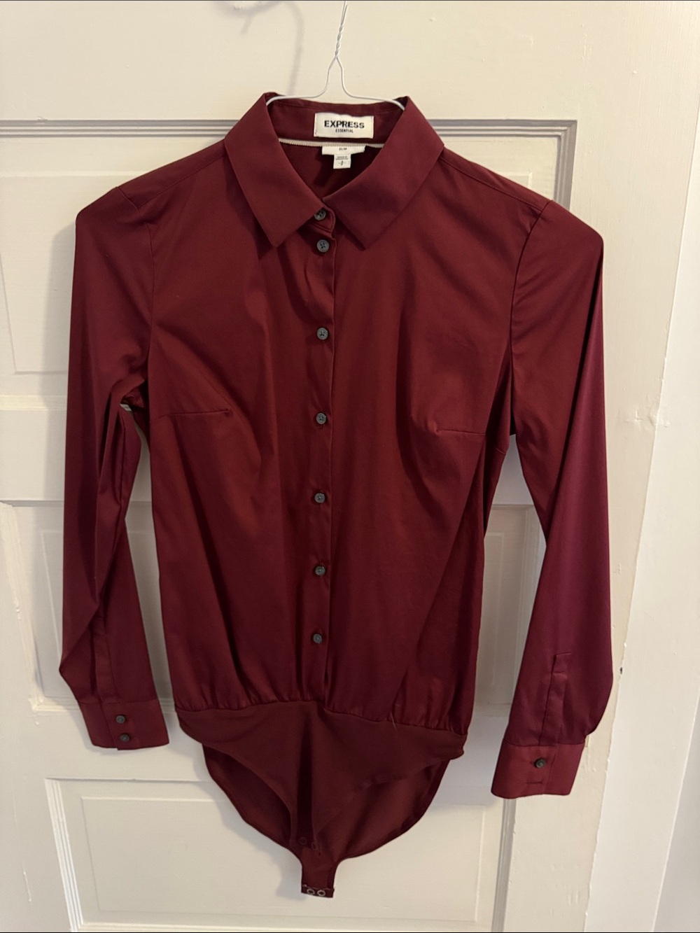 Express Women's Button-Down Bodysuit Shirt in Burgundy